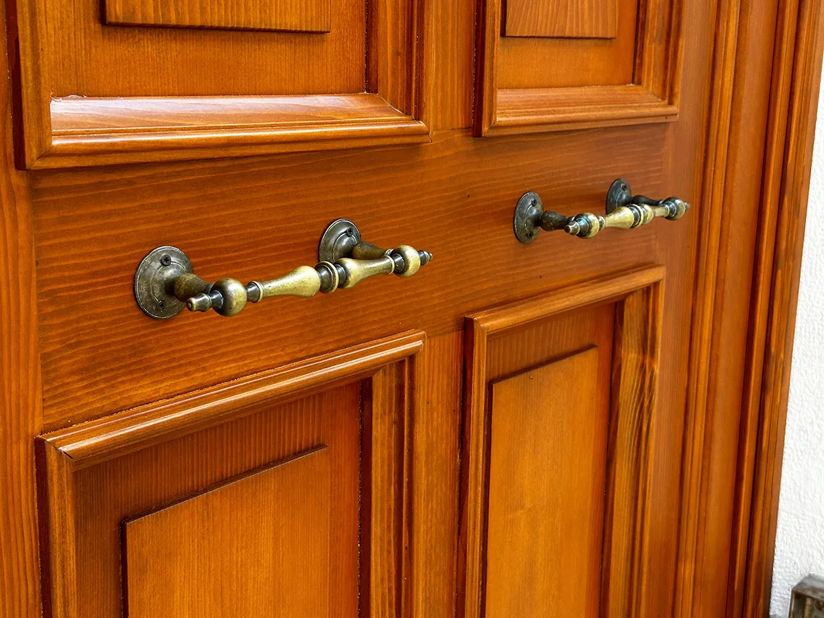 Portoncino in Accoya Wood