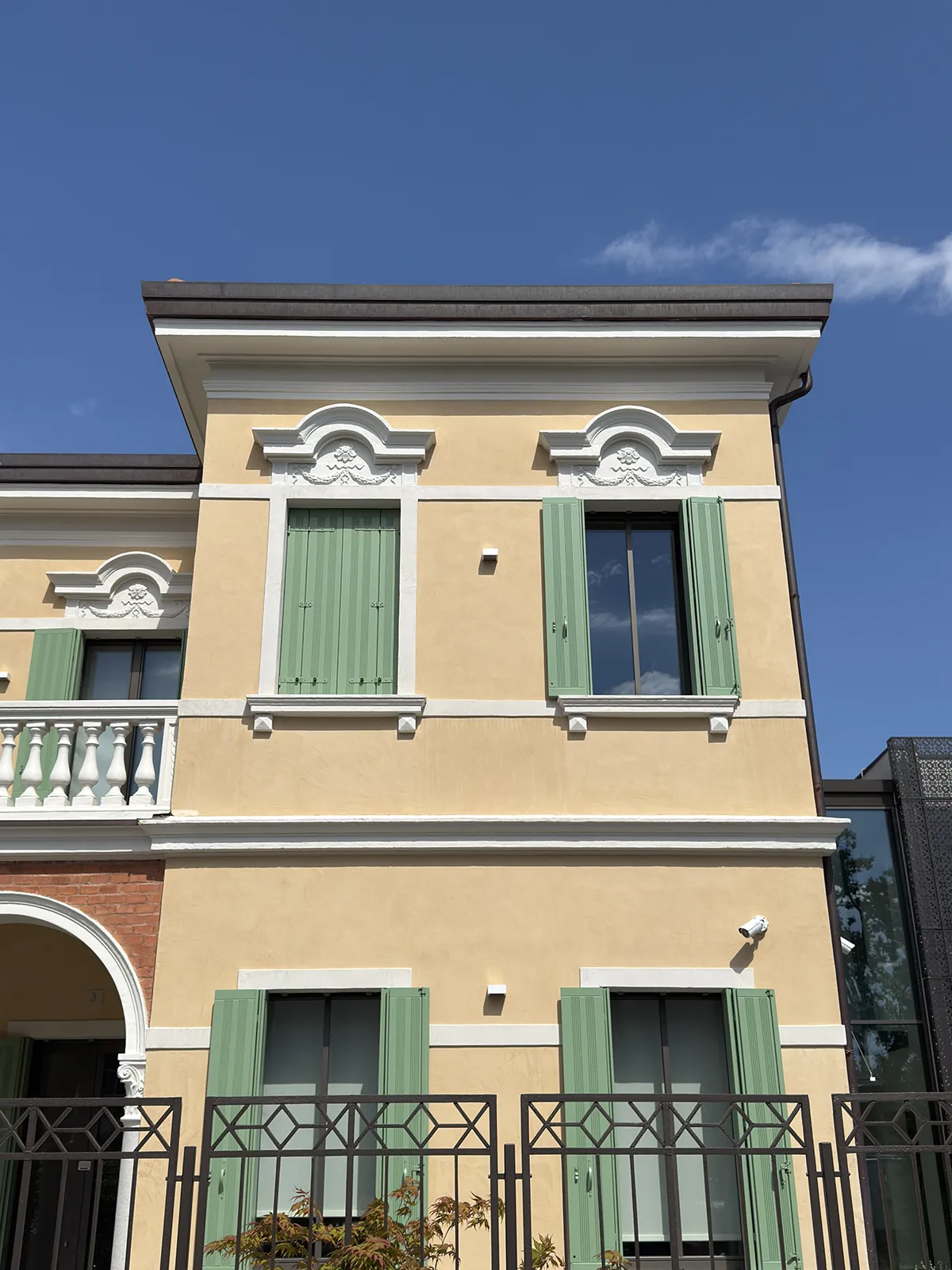 Restauro di scuri in legno a Venezia, Treviso, Padova