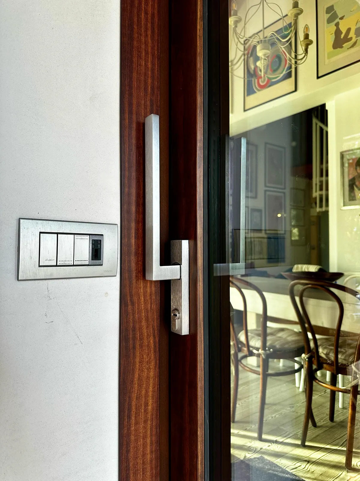 Maniglia di design a Tessera
